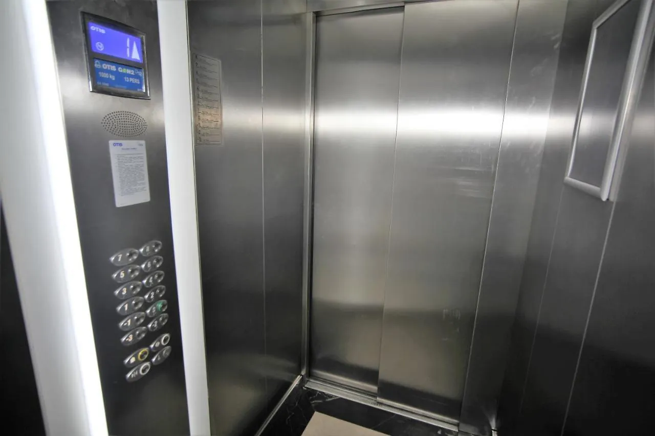 Vip 1-Bedroom Apartment In Taksim 89 Stambuł 0*,